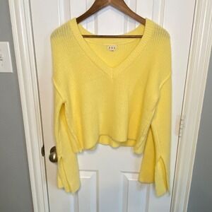 POL Sweater Women's Small Yellow V Neck Cropped Bell‎ Sleeve